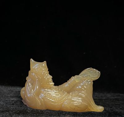 持扇济公悠哉闭哉