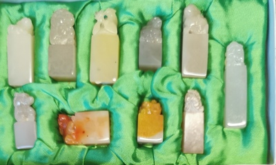 不同印钮石章十件套